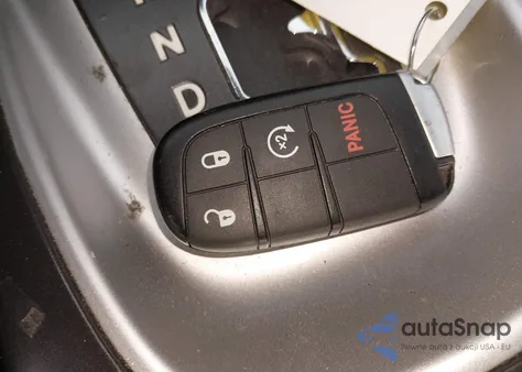 2013 Dodge Journey Sxt z USA, uszkodzony, nr VIN 3C4PDDBG2DT504689